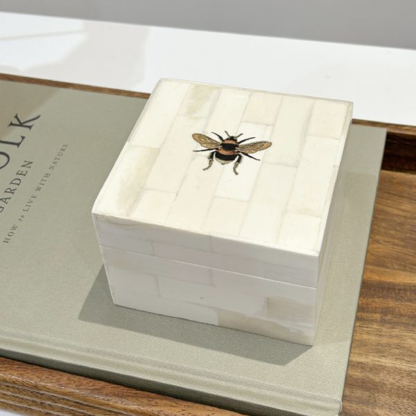 Box Bee Square